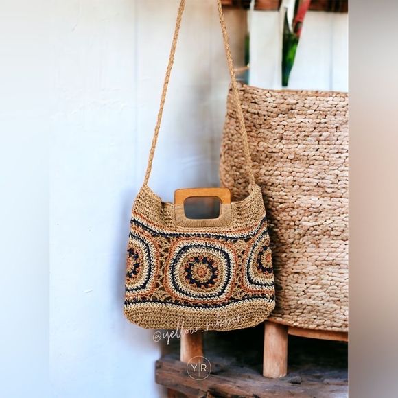 🆕 Square Straw Braided Bag w/ Wooden Handle - Picture 4 of 5